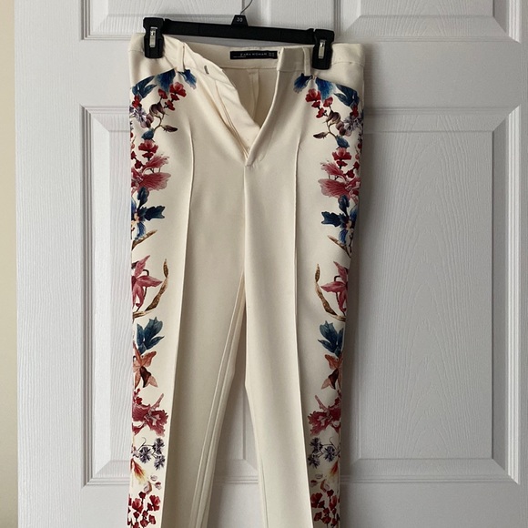 Floral Print Zara Pants - Picture 3 of 5